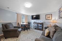 S3 - Beach Break - Surf Inn
