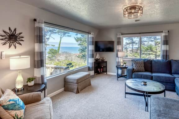 Pacific Lookout