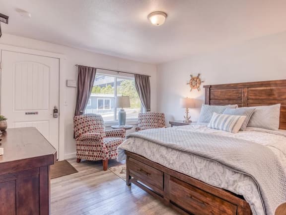 W3 - Humpback - Whale Inn